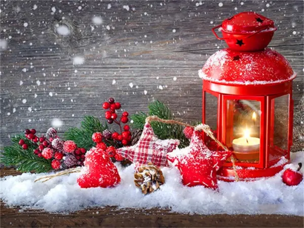 Red Lantern in the Snow